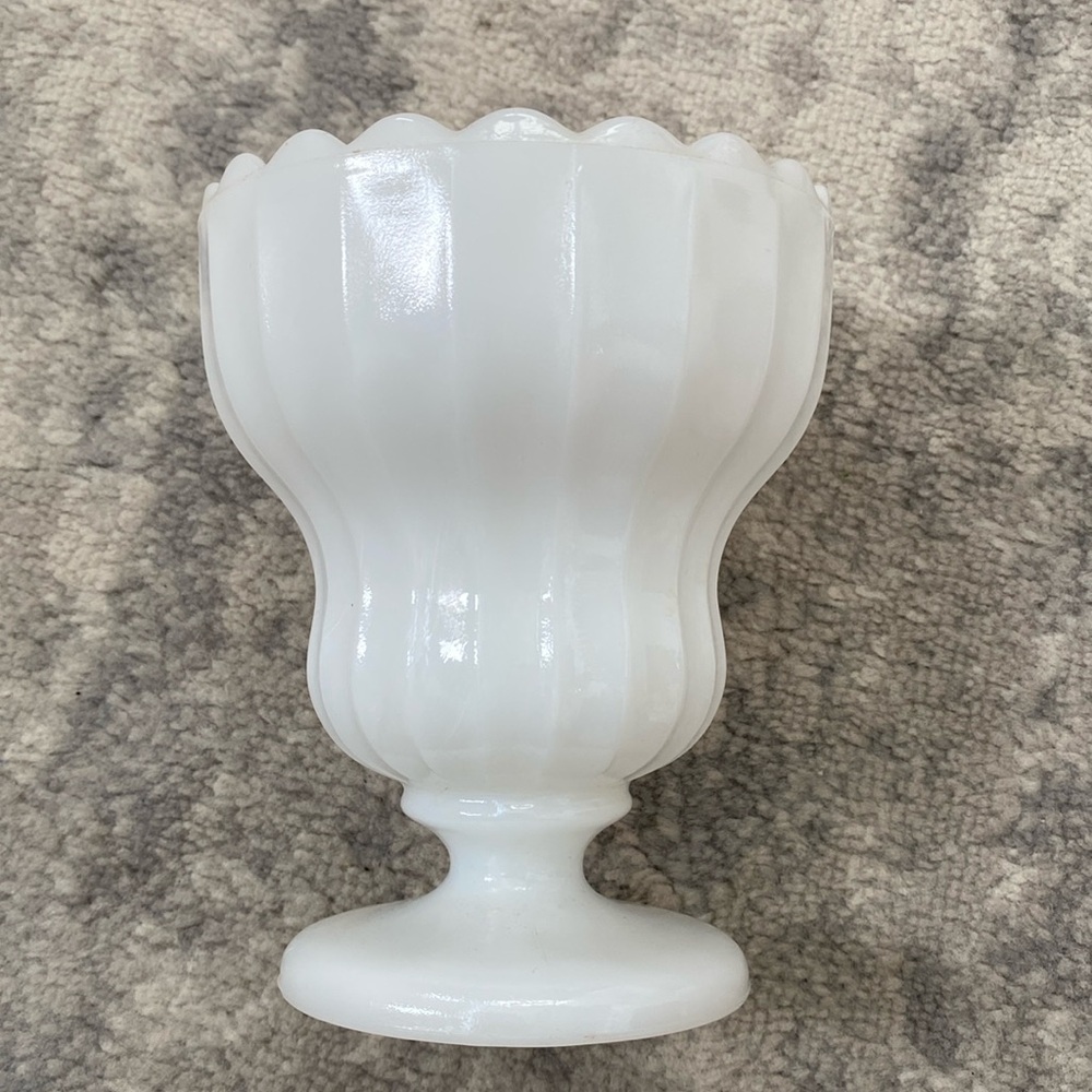 Vintage Milk glass vase
